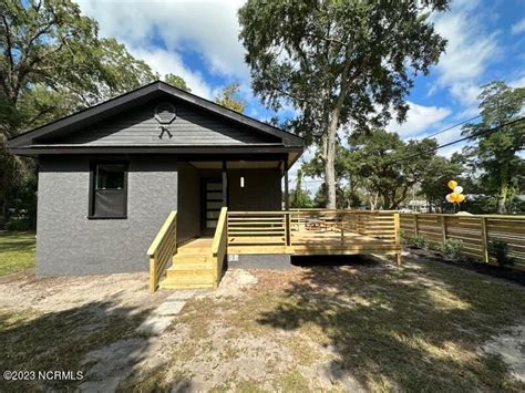 16 giles ave wilmington nc 28403  109 Hinton Ave #19, Wilmington, NC 28403 is a studio, 558 sqft single-family home built in 1995